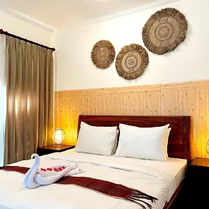 joker-guest-house.ubudhotelsnow.com/